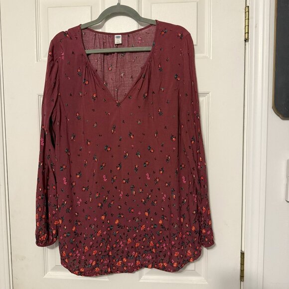 Old Navy Cherry Red Peasant Shirt w/ Roses Size Large - Picture 1 of 5